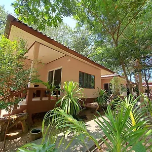 Baan Long Lodge